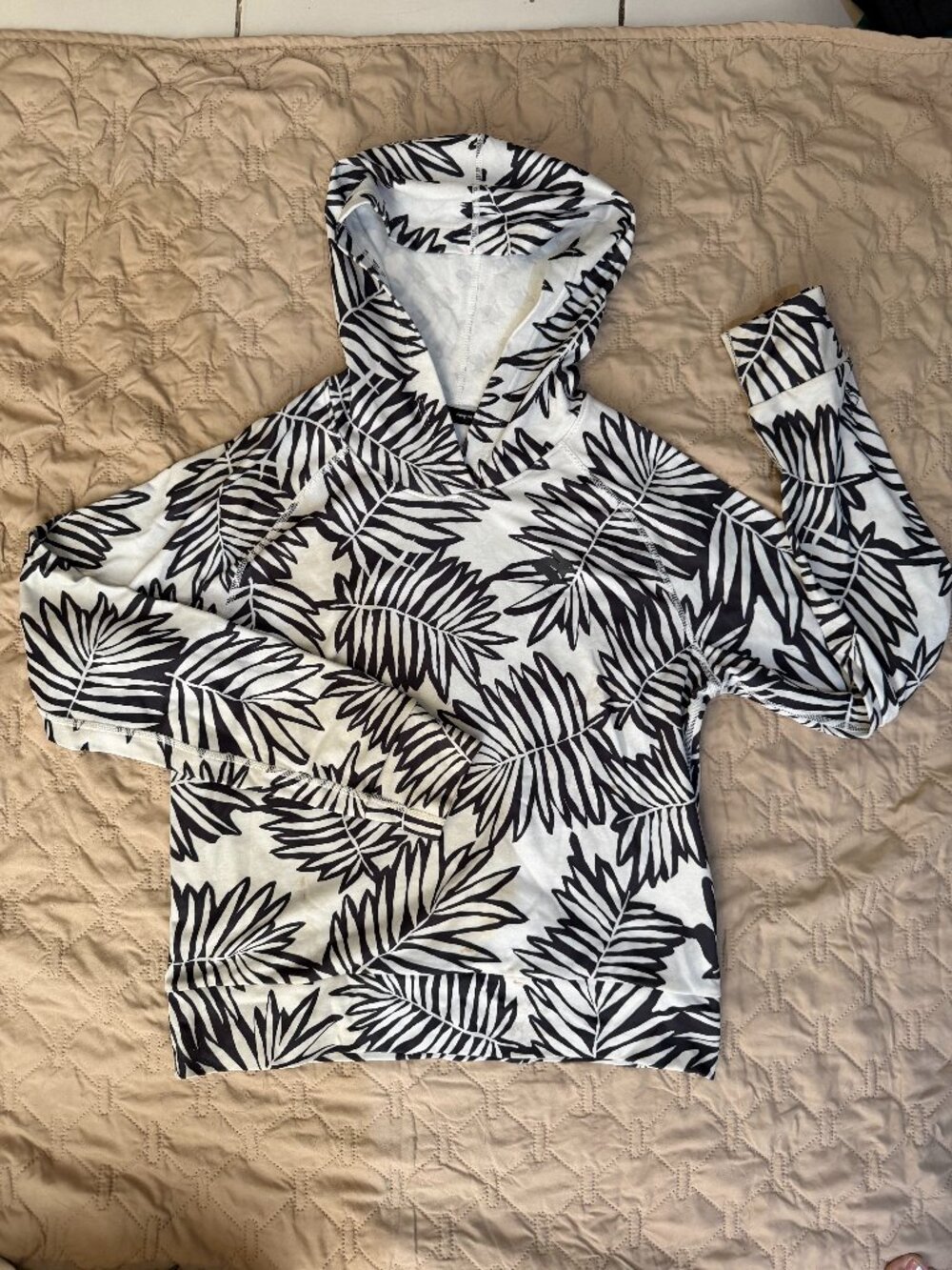 Small rabbit sweatshirt with tropical print